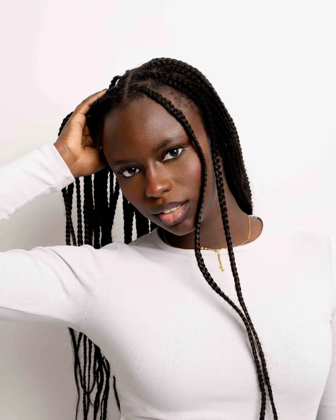 protéger ses cheveux la nuit avec un bonnet en satin